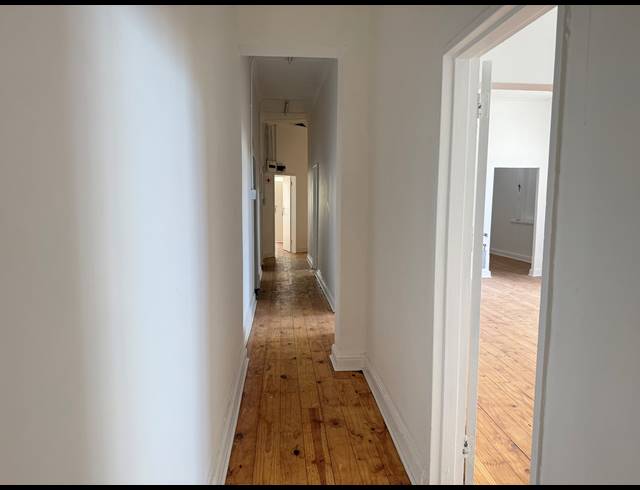 700M² BUILDING FOR SALE IN WOODSTOCK